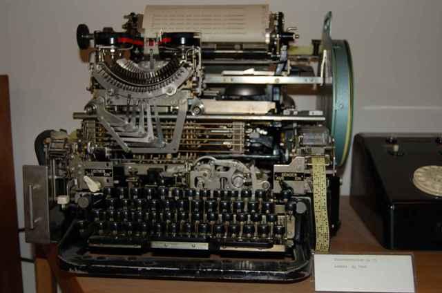Verkleinertes Bild [Blattschreiber_Lorenz_15.JPG - 36kB]